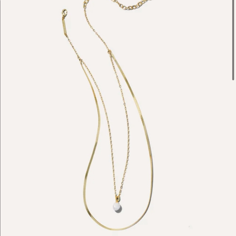 Kendra Scott Lindsay Gold Multi Strand Necklace in White Pearl - Picture 1 of 3